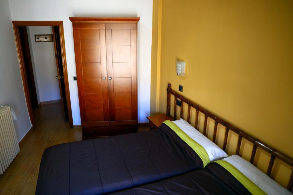 Hostal Muralla Plasencia Zewnętrze zdjęcie