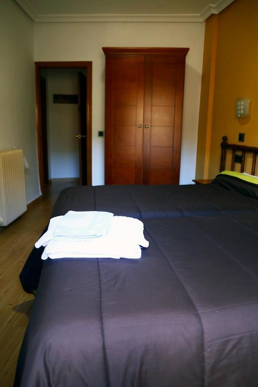 Hostal Muralla Plasencia Zewnętrze zdjęcie