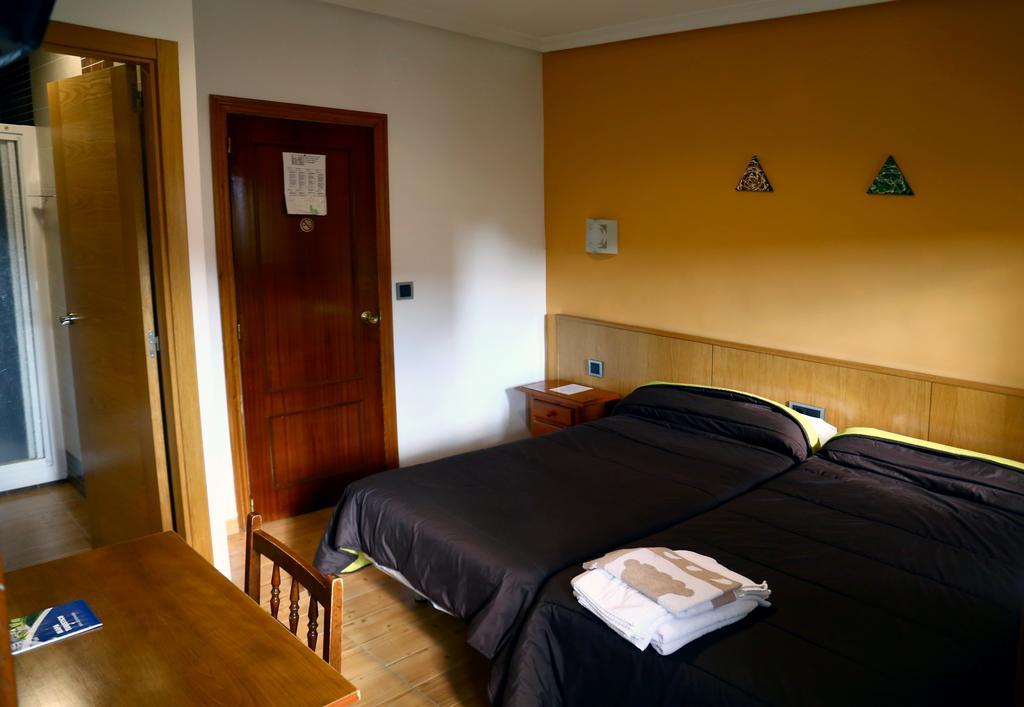 Hostal Muralla Plasencia Zewnętrze zdjęcie