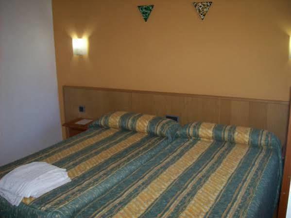 Hostal Muralla Plasencia Zewnętrze zdjęcie